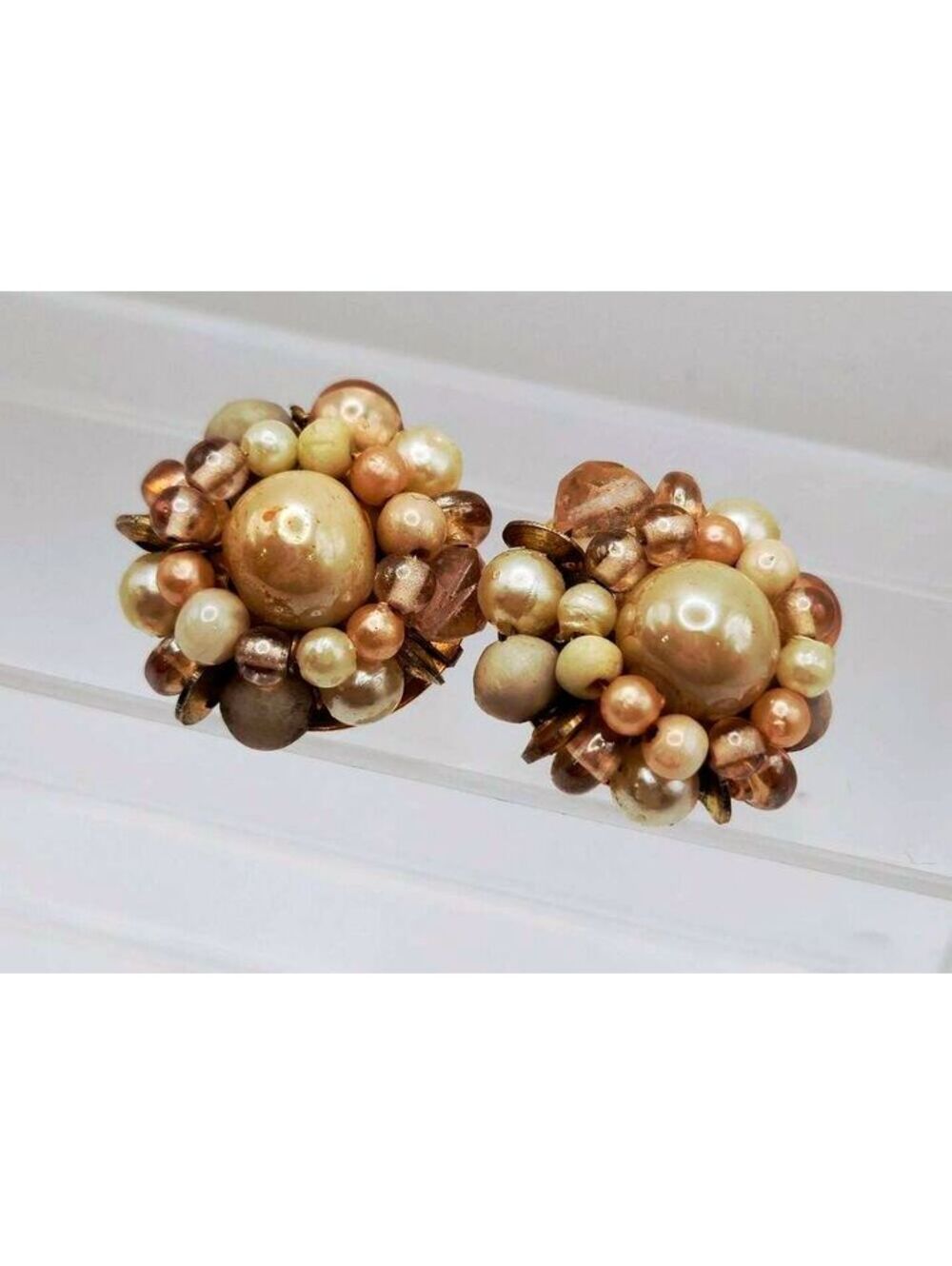 Vintage Art Deco Style Yellow Gold Tone Faux Pearl Clip on